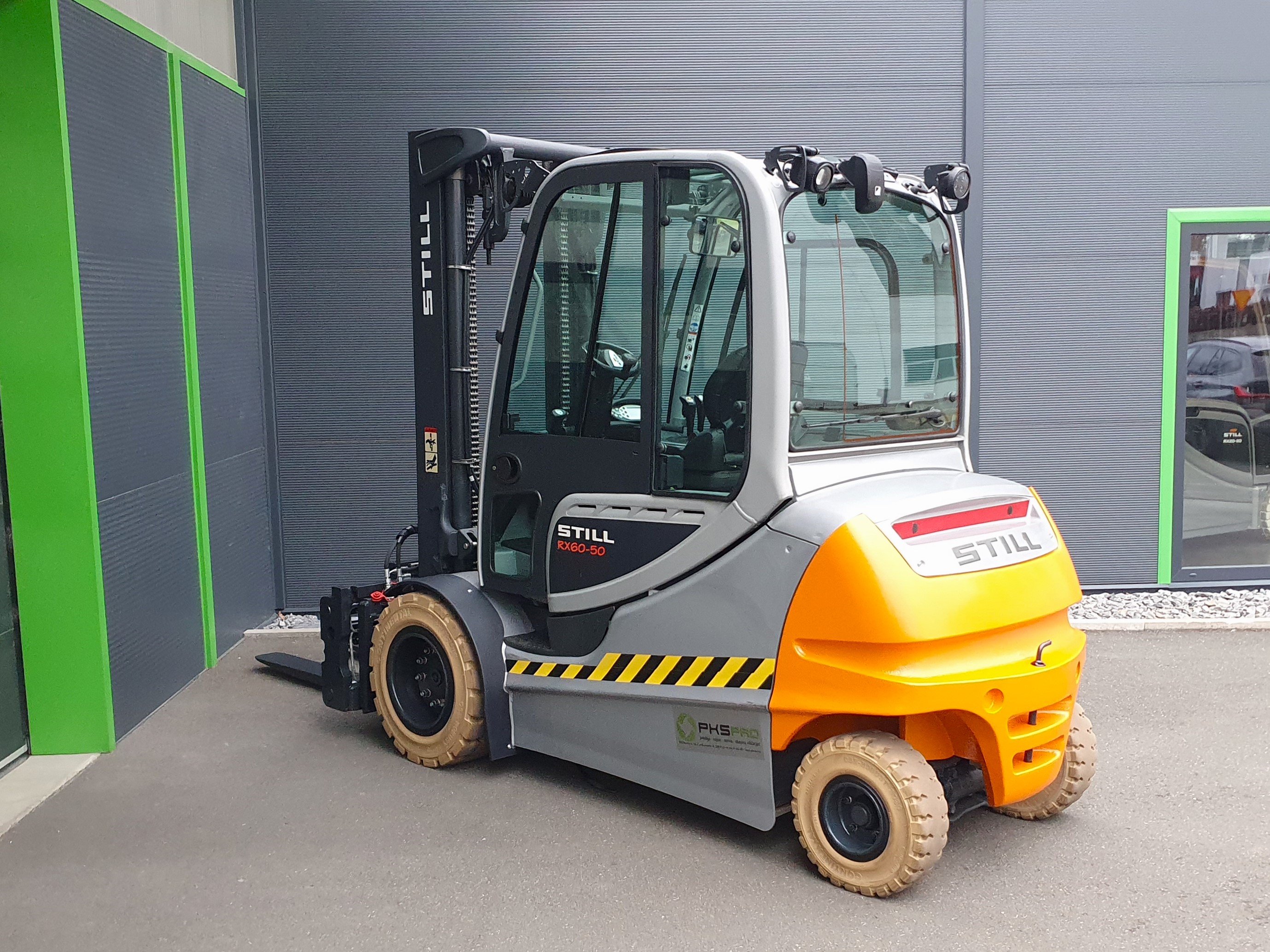 Viličar STILL RX60-50-Obnovljen-Kabina-Pozicioner-Baterija 82%