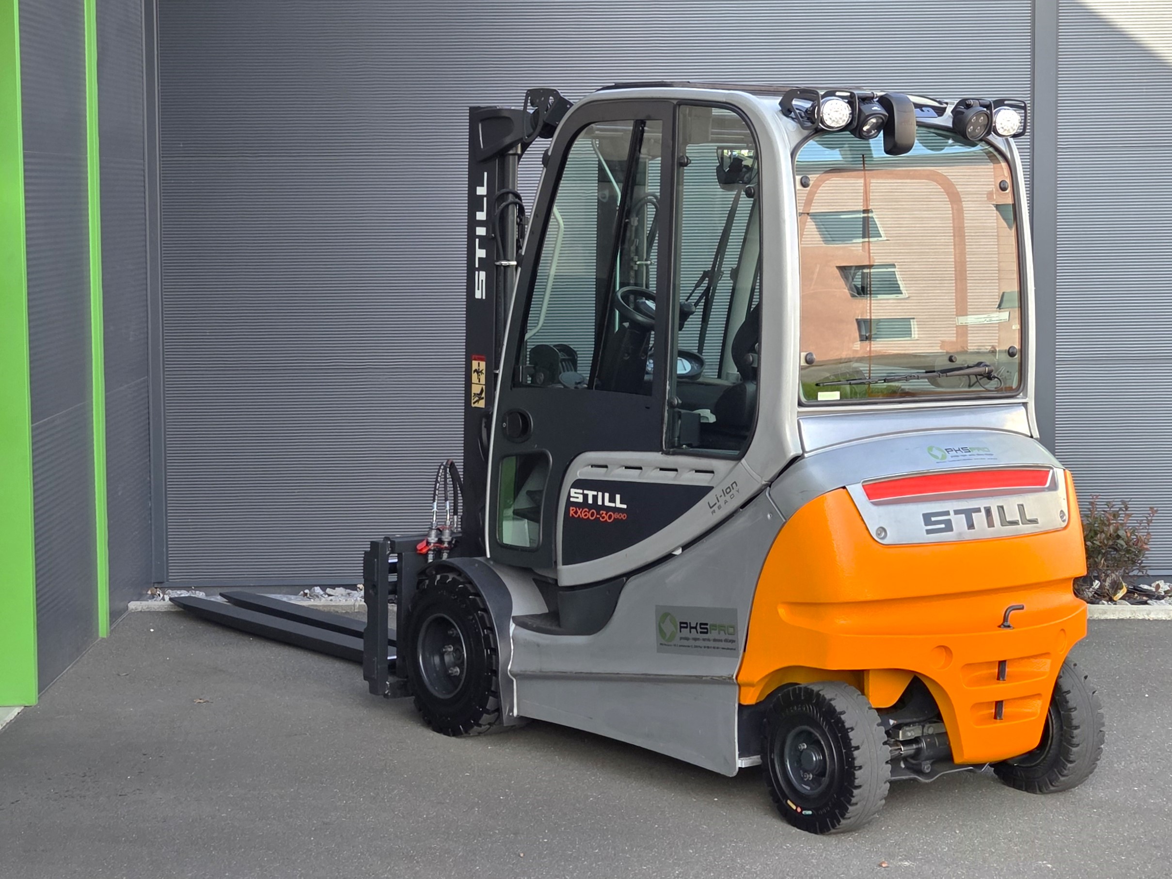 Viličar STILL RX60-30L/600-Mehansko obnovljen-Pozicioner-Baterija 86%